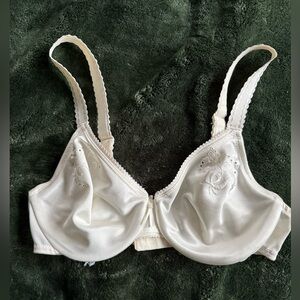 Wacoal Vintage Ivory Satin Bra